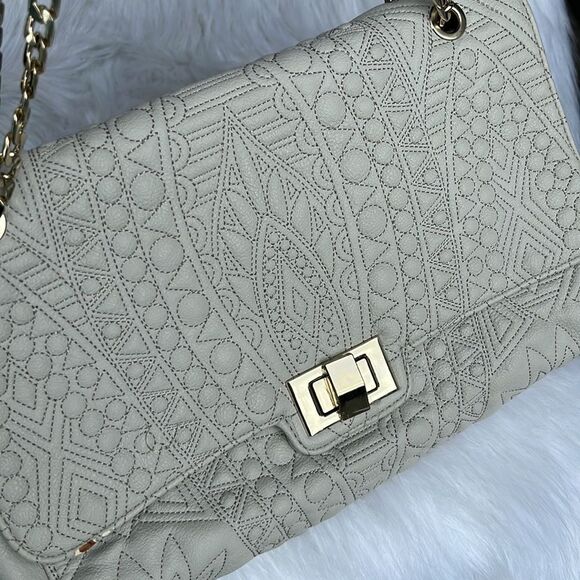 Charming Charlie faux leather flip lock chain shoulder bag NEW - Picture 3 of 8